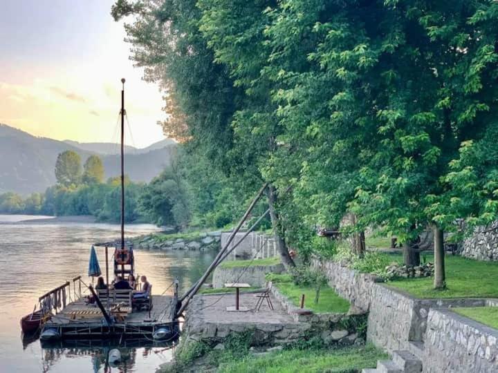 Apartman "Kapetana Luka" Ljubovija Eksteriør billede