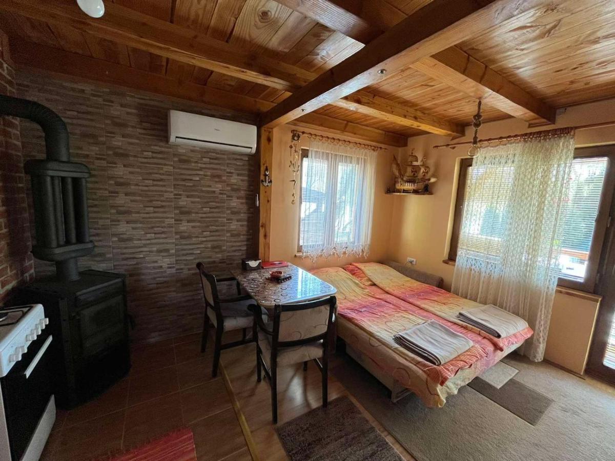 Apartman "Kapetana Luka" Ljubovija Eksteriør billede